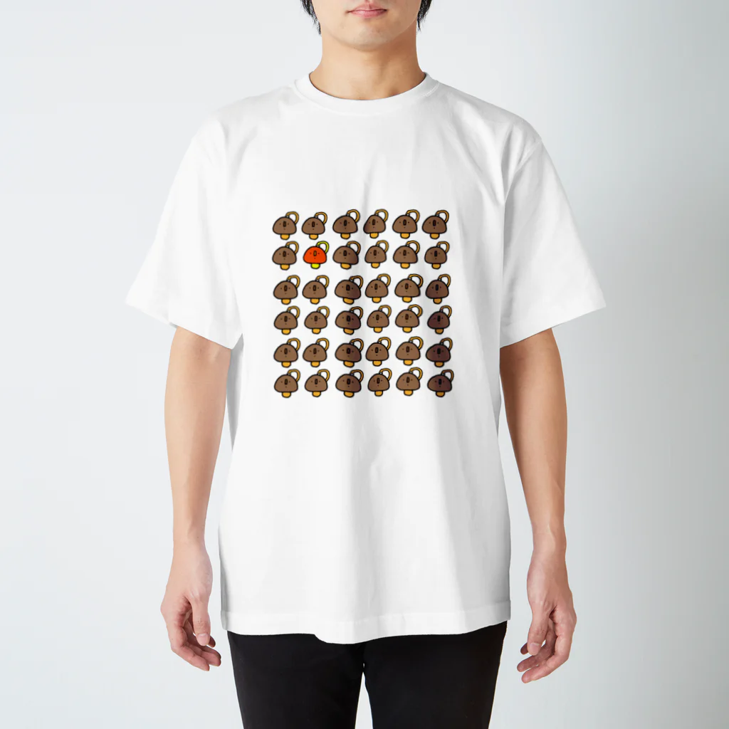 はっちの大量はにしめじ Regular Fit T-Shirt