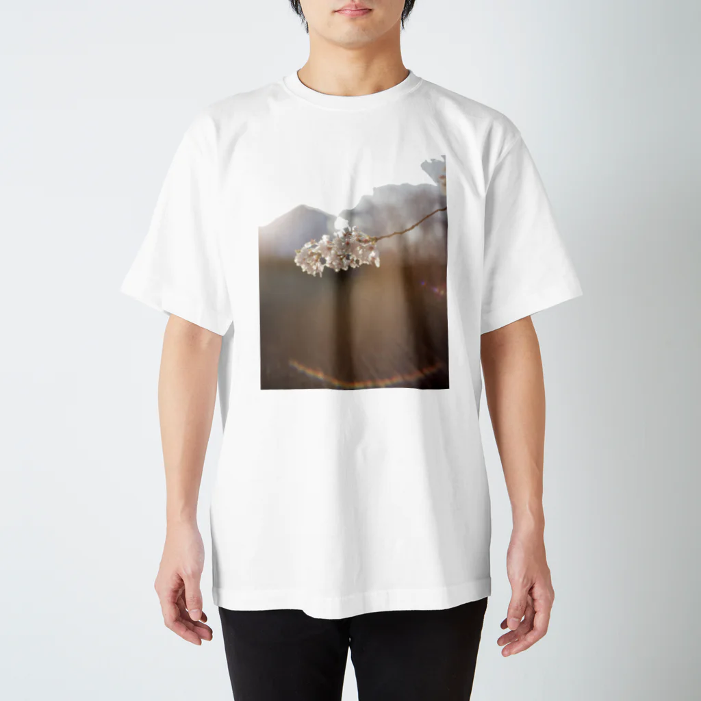 クツナ ノリコの桜_2 Regular Fit T-Shirt