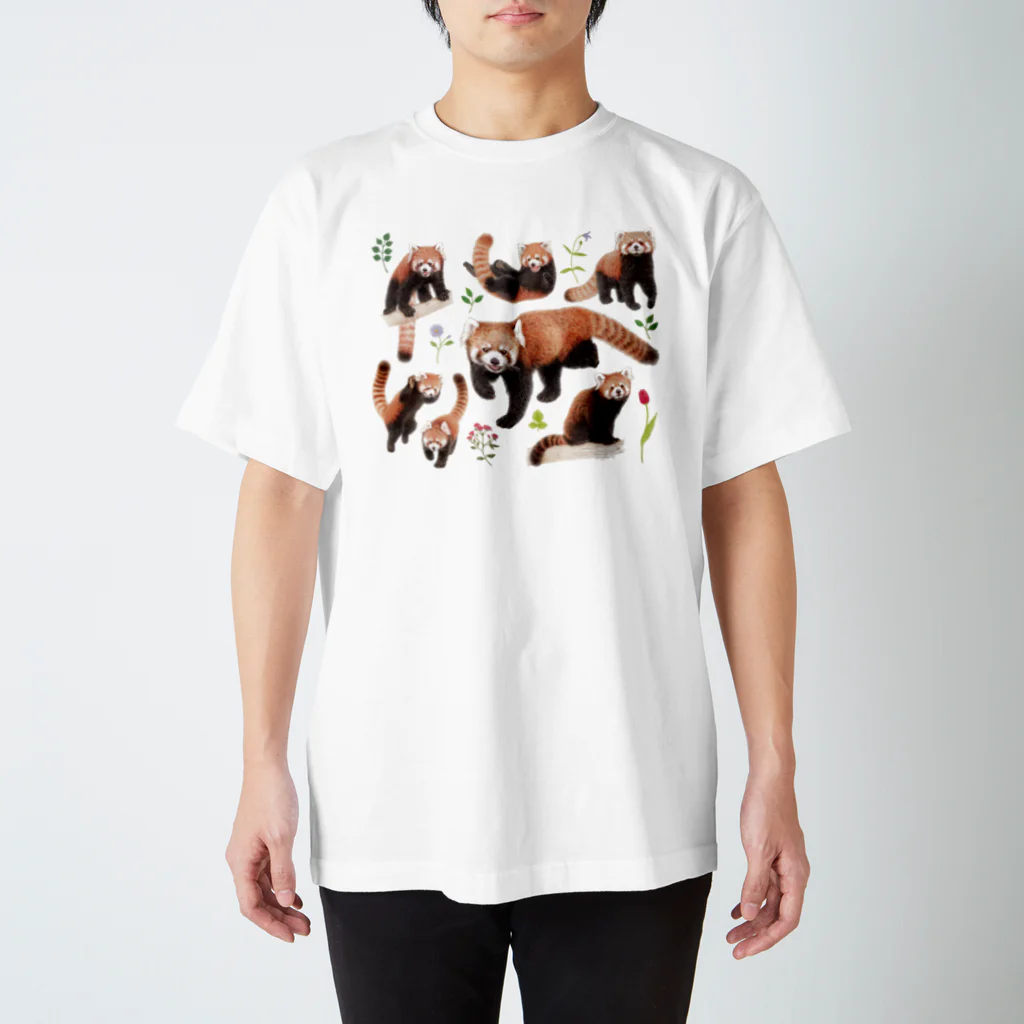 rokoのレッサーパンダ2021A Regular Fit T-Shirt