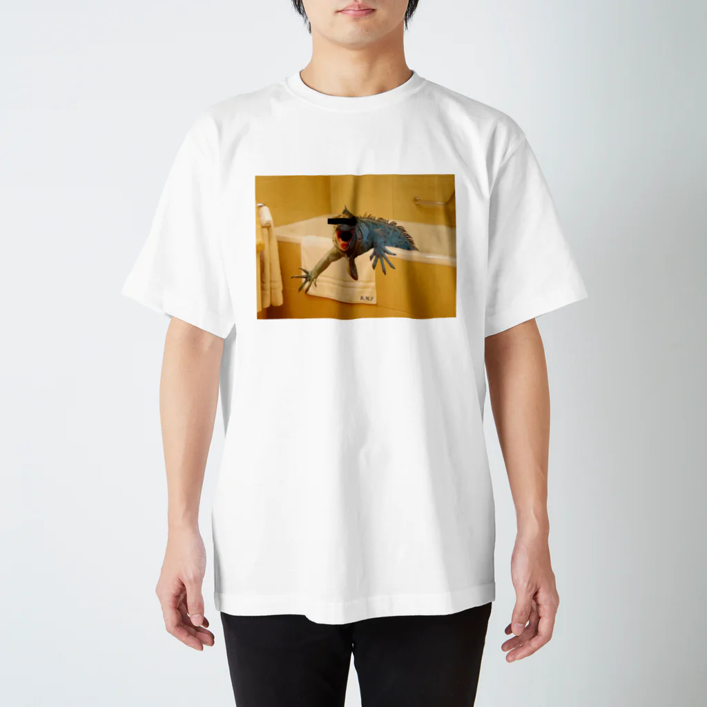 BasiMinFactoryのBathminT Regular Fit T-Shirt