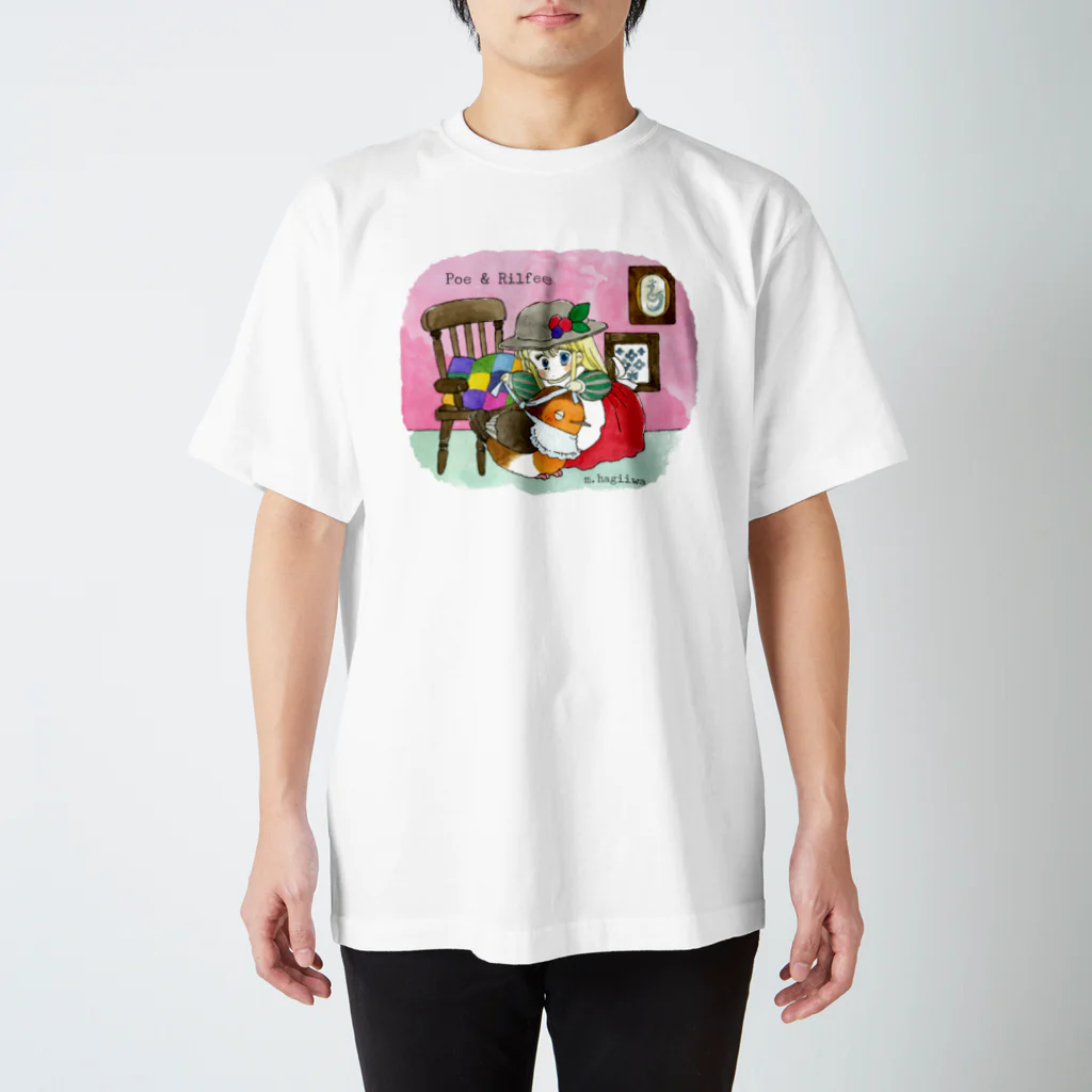 萩岩睦美のグッズショップのTシャツ　ポー＆リルフィ　おめかし Regular Fit T-Shirt