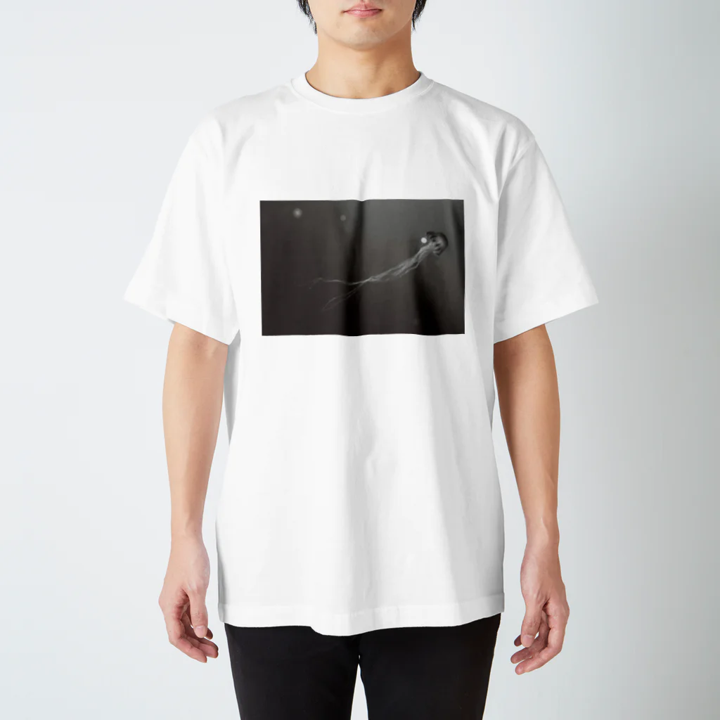 P stock の漂う海月 Regular Fit T-Shirt