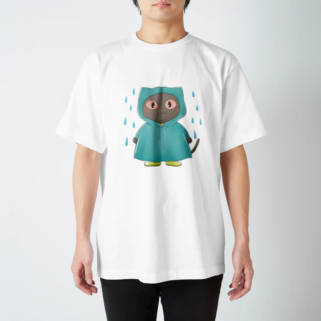 アレルギーっ子の旅する情報局CATのアレルギーっ子チルチル公式グッズ　雨ガッパチルチル Regular Fit T-Shirt