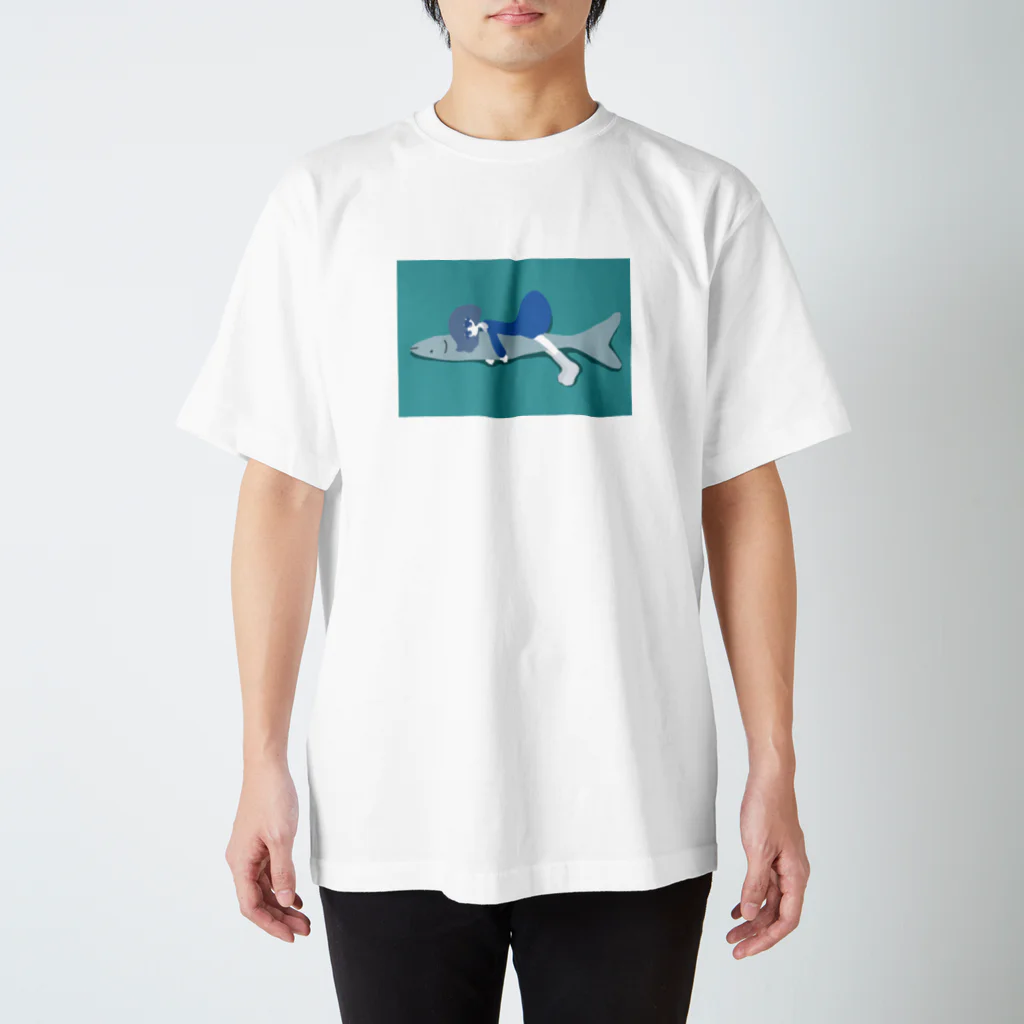 大名の魚の抱き枕 スタンダードTシャツ