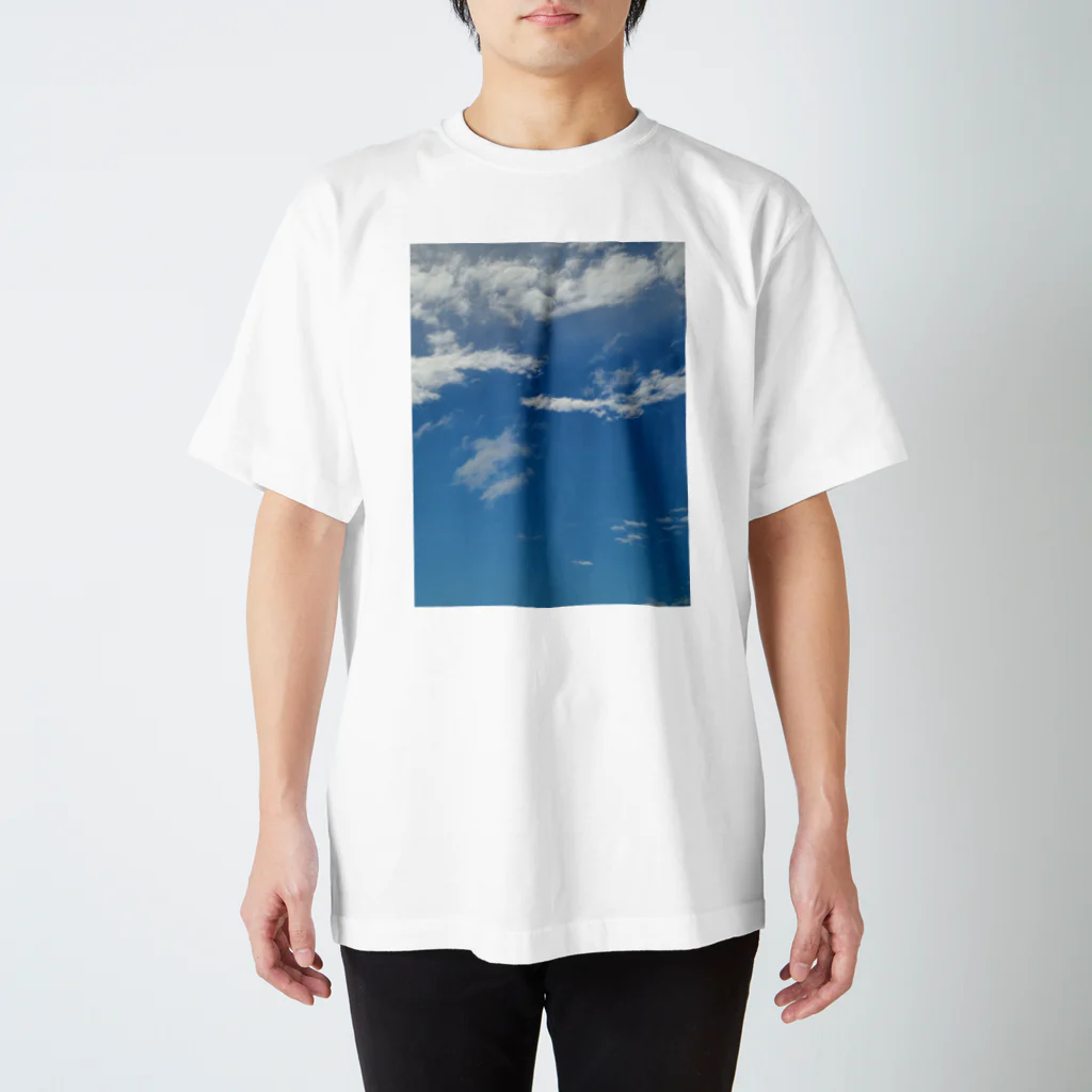 青い空の青空と雲 スタンダードTシャツ