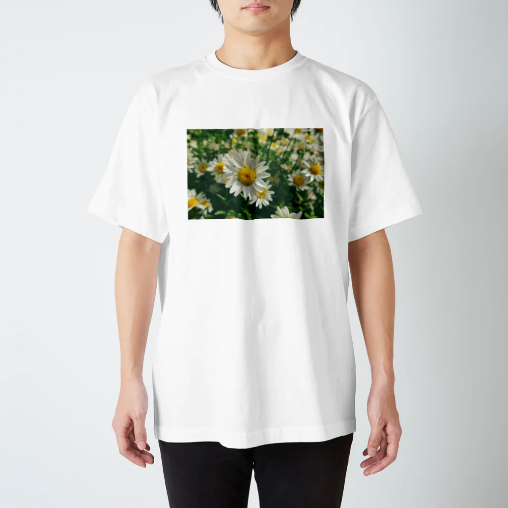 花畑写真館🌷の#1  白いお花 Regular Fit T-Shirt