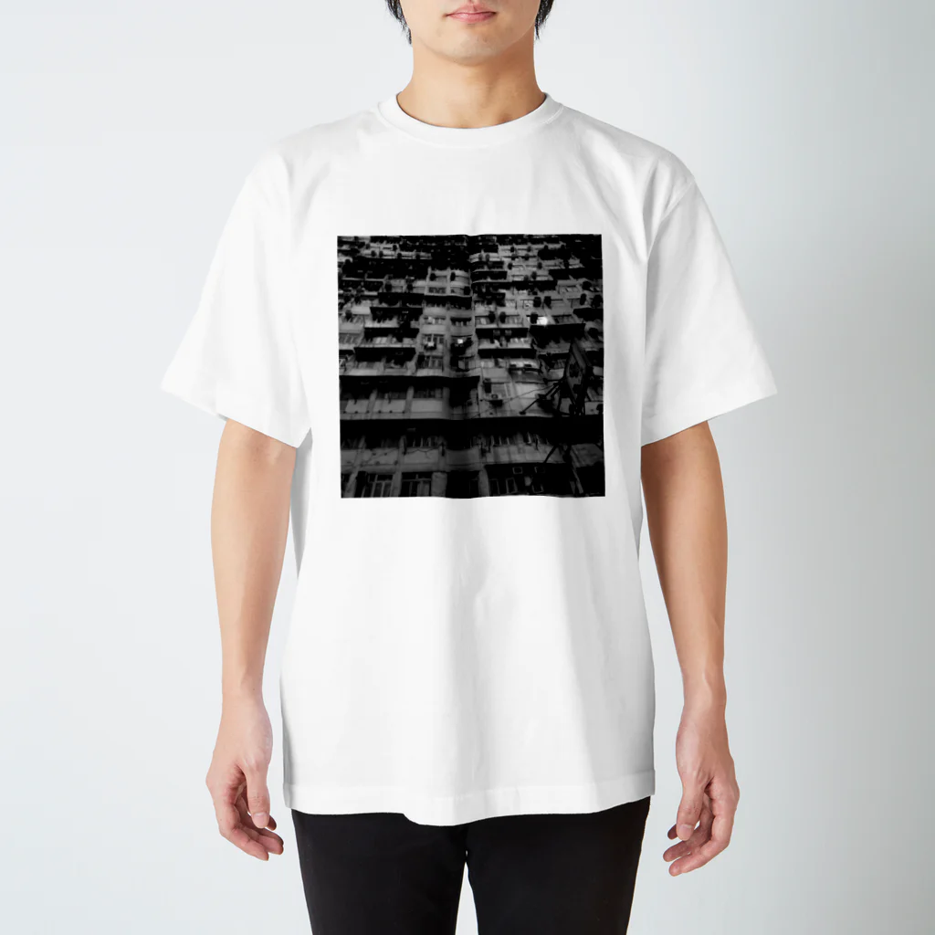 AwesomeのApartment  Regular Fit T-Shirt