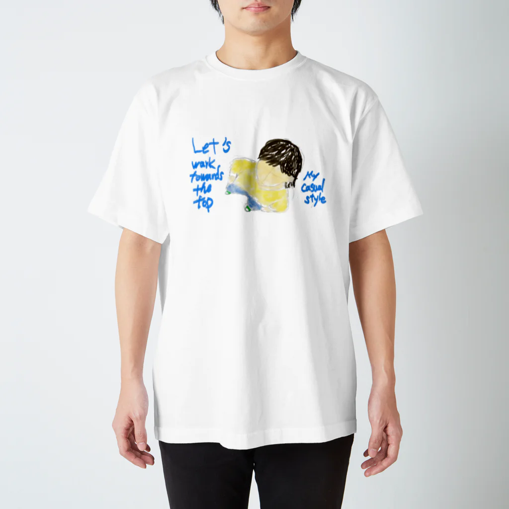 マイカジュアルスタイルストアのLets wark towards the top mysty Regular Fit T-Shirt