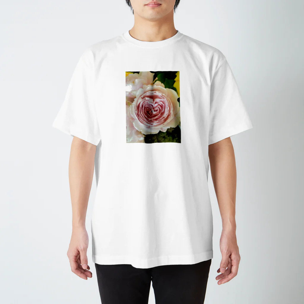 やまと結びの薔薇の中のハート スタンダードTシャツ