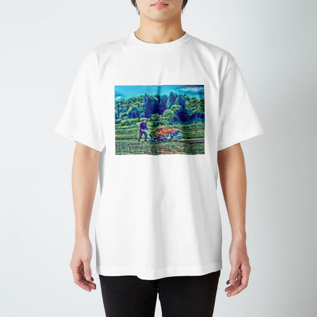 マエニススムの田植えする者 スタンダードTシャツ