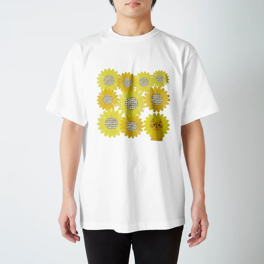 mapechiのトラネコしまお、ボクがなりたかったのはひまわりじゃなくて、、、w Regular Fit T-Shirt