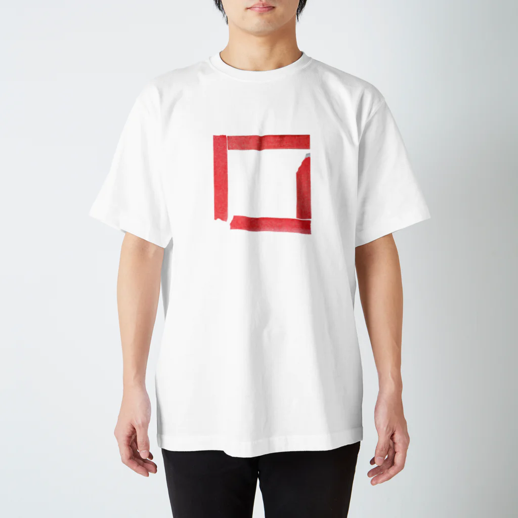 路上のサムシングの赤いテープ Regular Fit T-Shirt