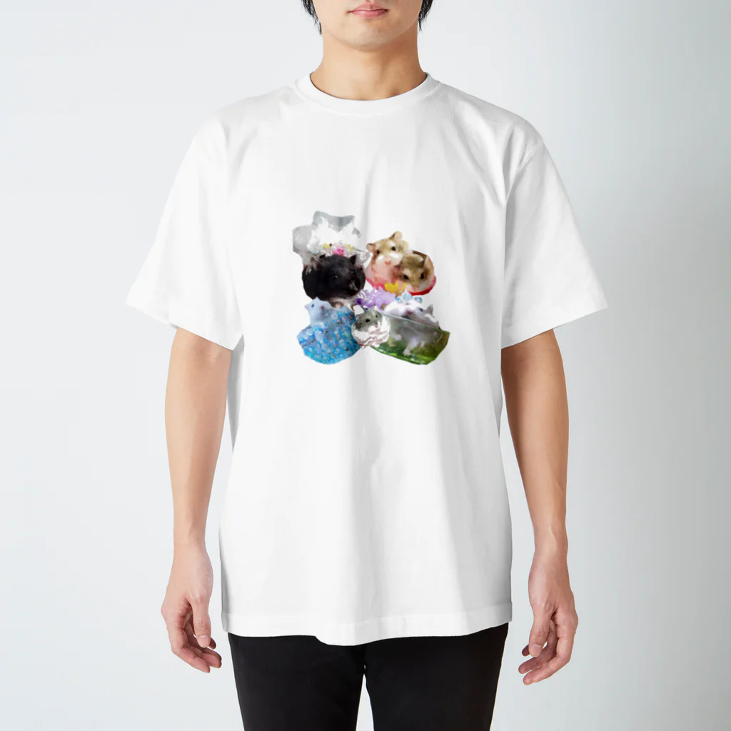 COSMIC Galleryの可愛いハムちゃん勢揃い スタンダードTシャツ