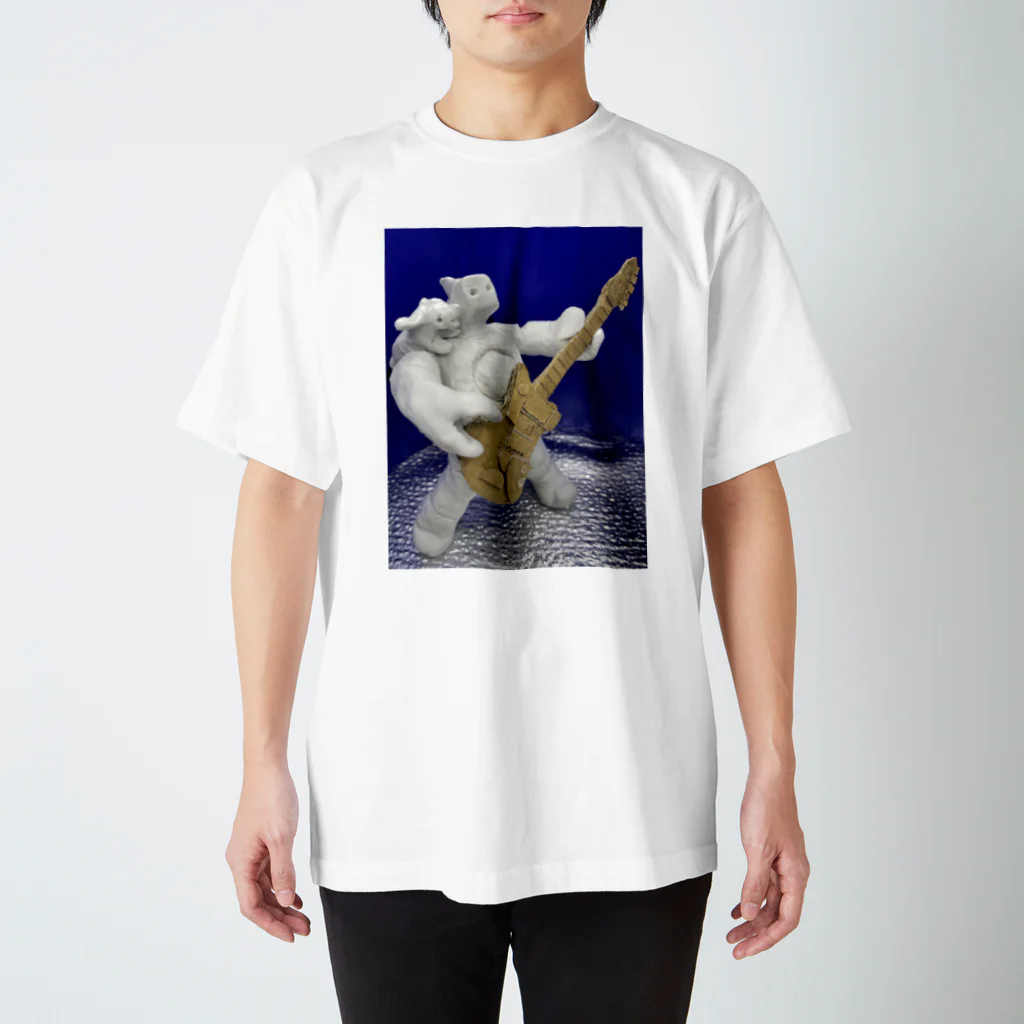 ORIちゃんの音楽を愛するロボット&coco Regular Fit T-Shirt