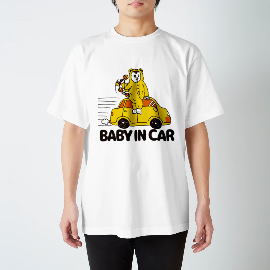 OKAMEのBABY IN CAR　イエロー（背景なし） Regular Fit T-Shirt