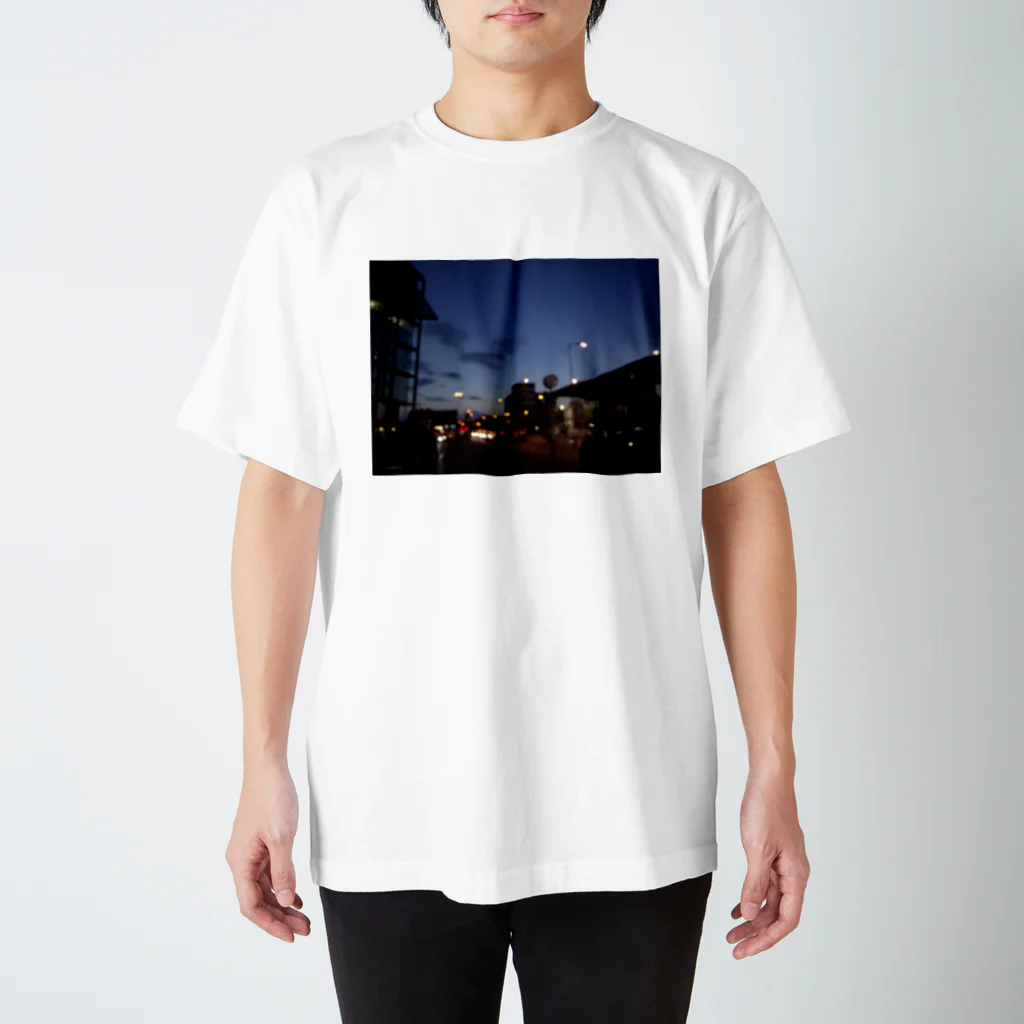 urapのくらくら夕暮れ スタンダードTシャツ