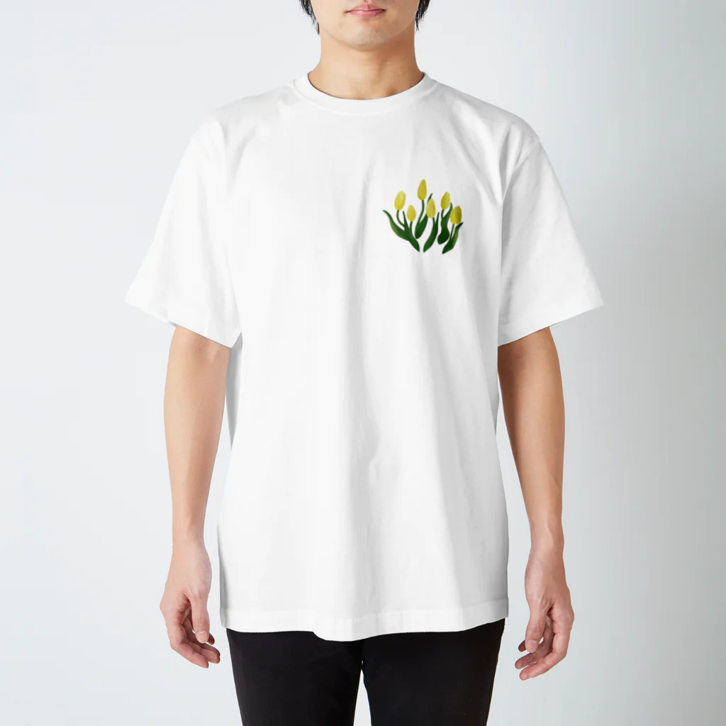 chabiのyellow tulip/back print Regular Fit T-Shirt