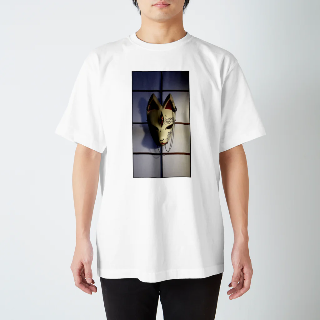 幻一の幻狐面ピアス Regular Fit T-Shirt