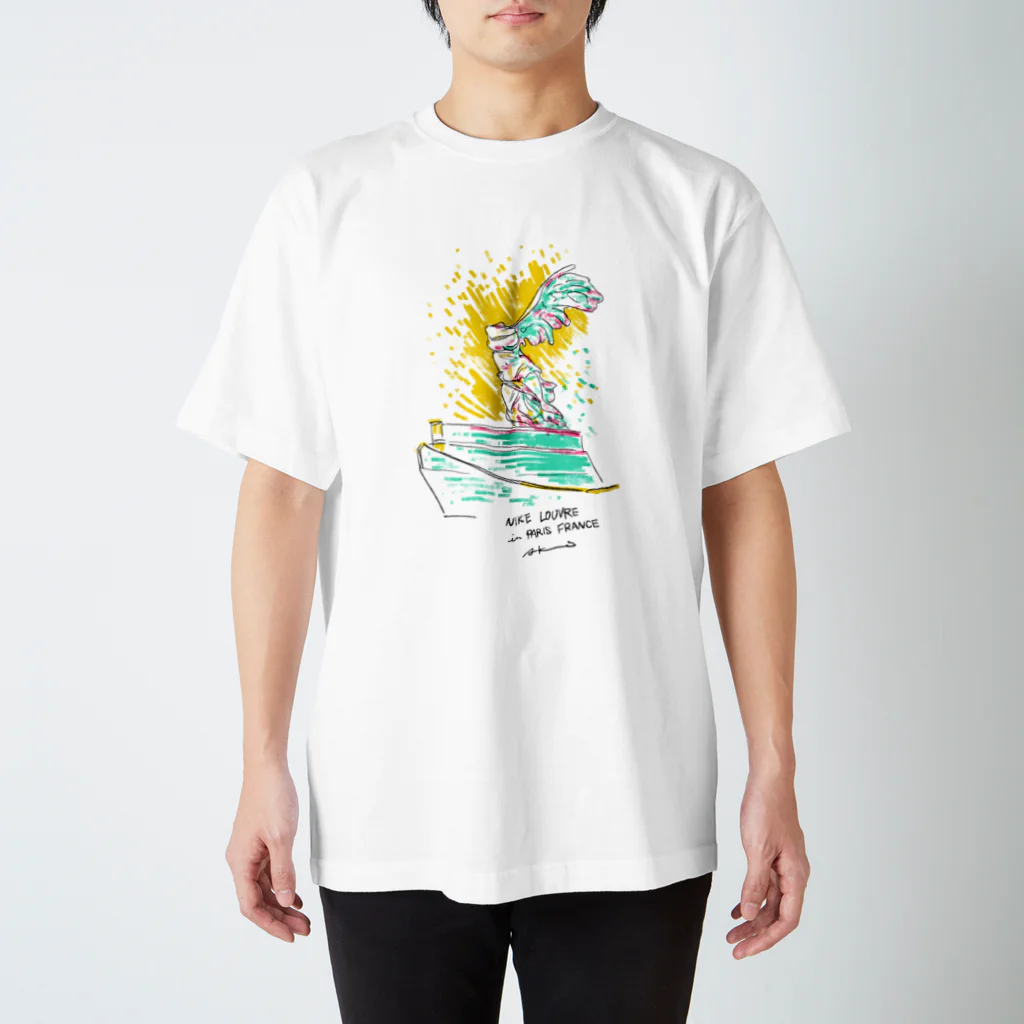 Aki Kuboki ONLINE SHOPのルーブルのサモトラケのニケ Regular Fit T-Shirt