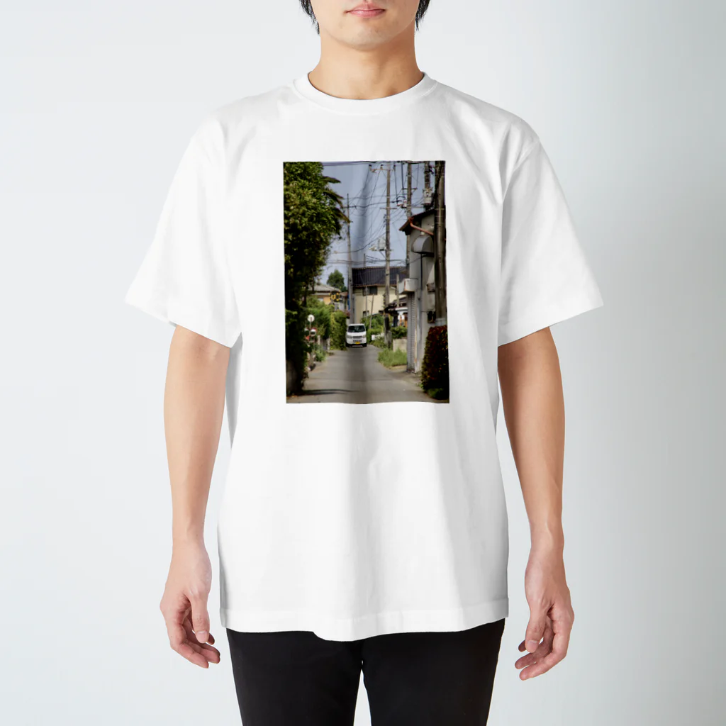 10,oo点 ギラギラ推しの圧倒的田舎の道Tシャツ スタンダードTシャツ