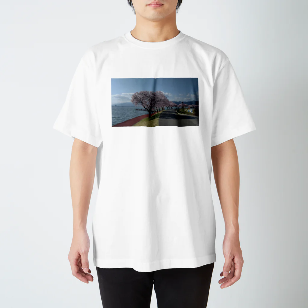 ももたんの諏訪湖の桜 Regular Fit T-Shirt