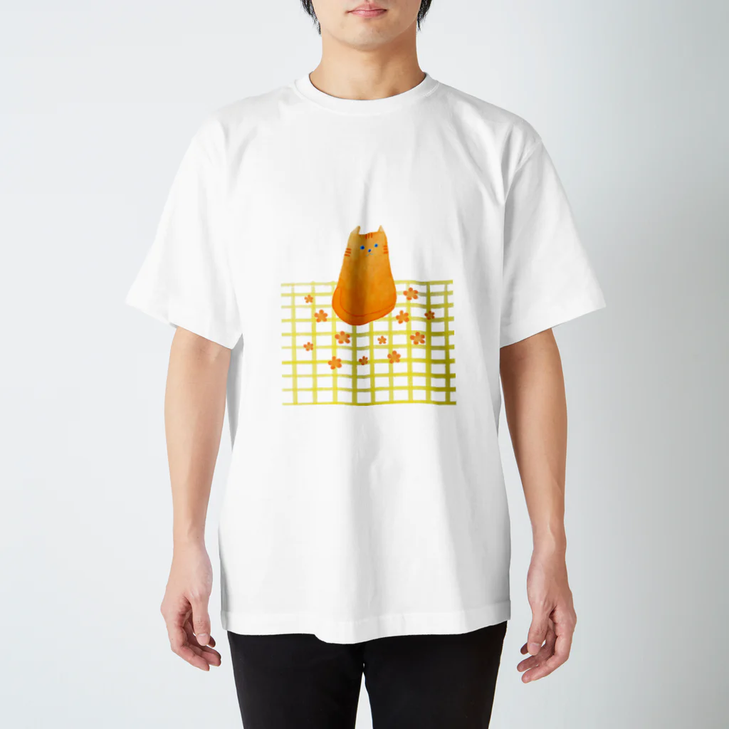 applewinee_illustrationのorange cat スタンダードTシャツ