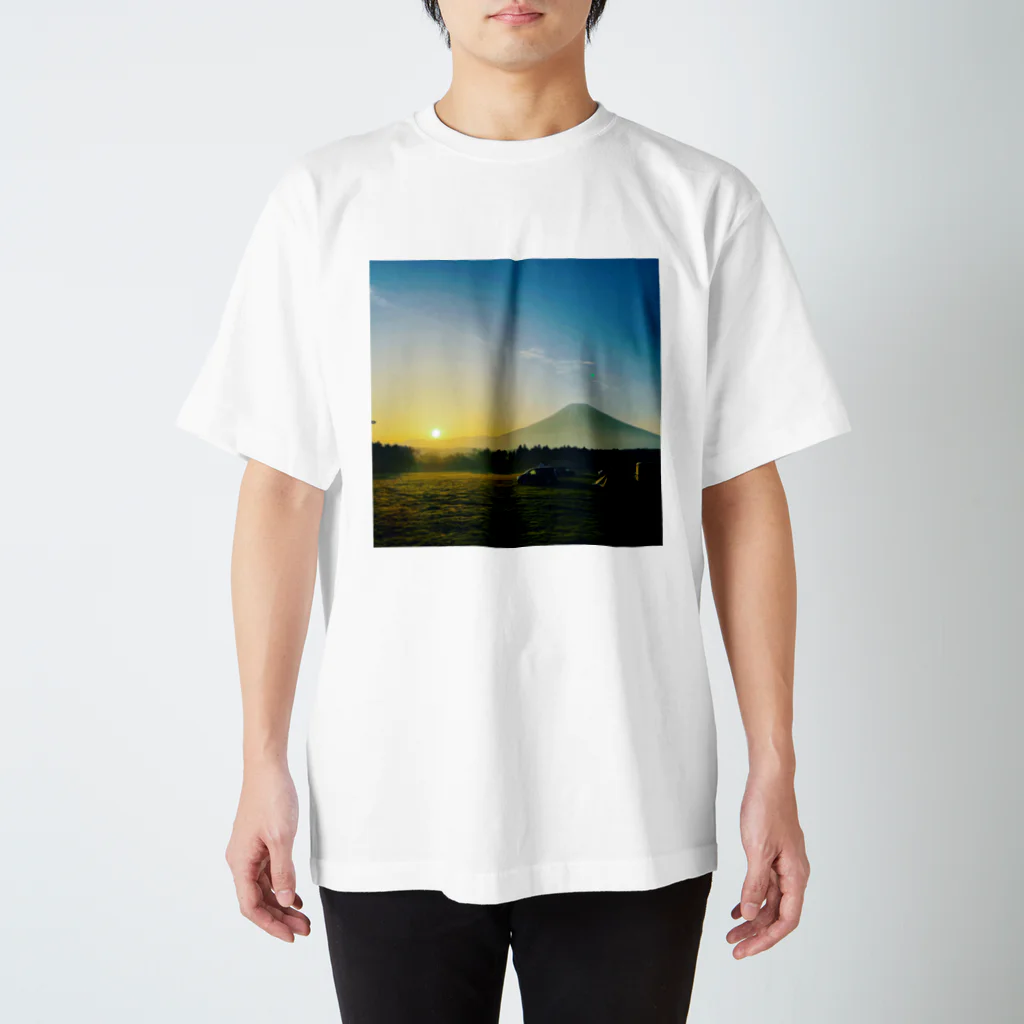 Hill-Friendsの富士山から朝日inキャンプ場  Regular Fit T-Shirt