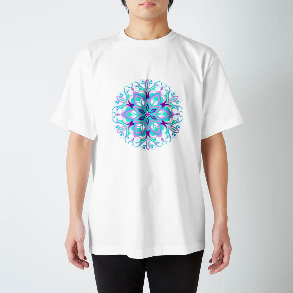 sanasanaのブルーとピンクの不思議なお花 Regular Fit T-Shirt