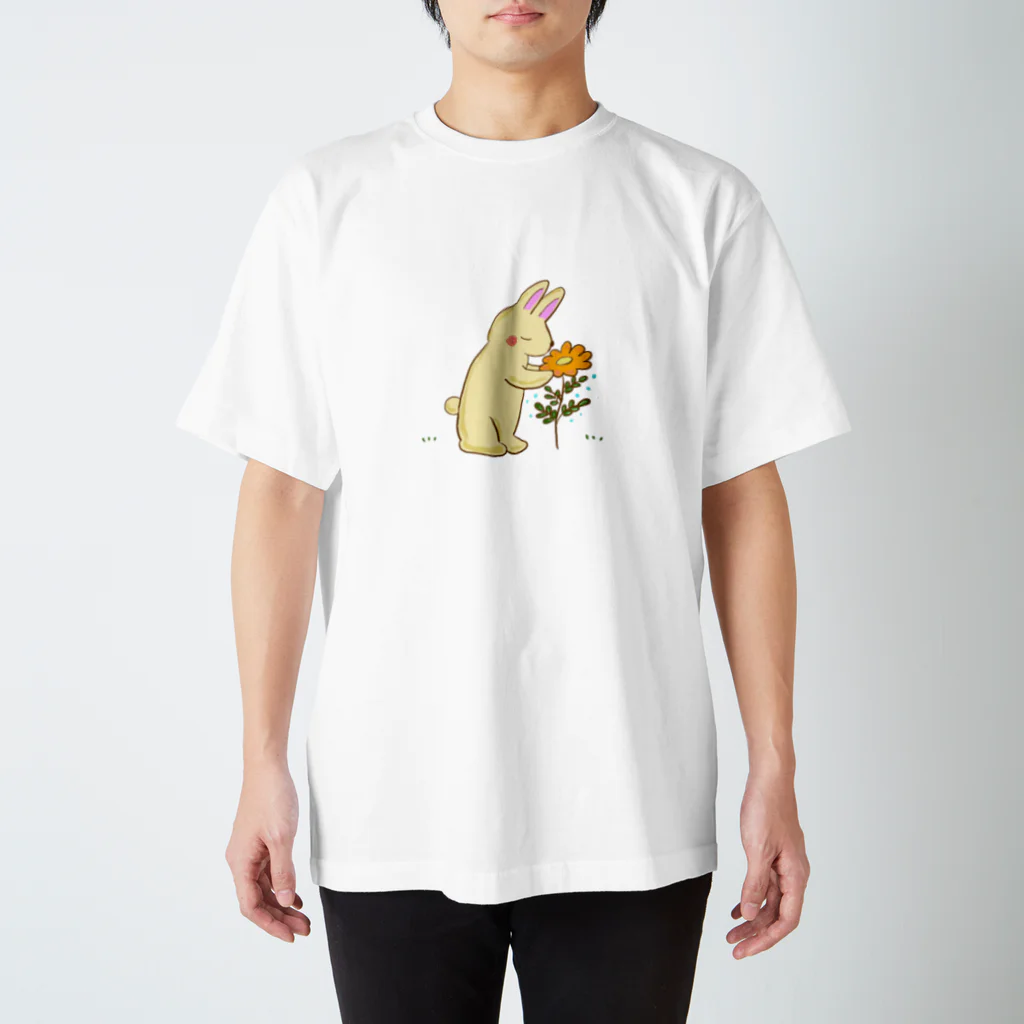 お茶飲んでほっこりのくんくんうさちゃん スタンダードTシャツ