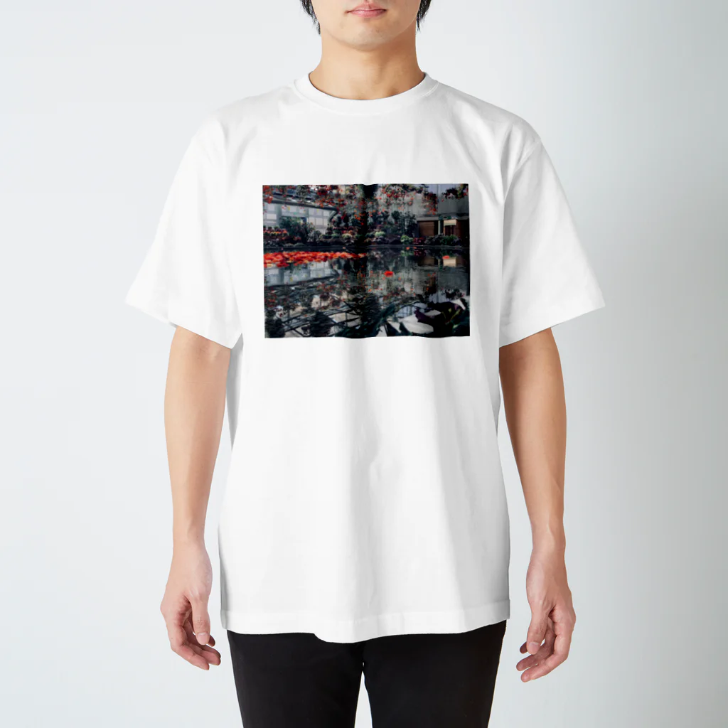 Awomsuiのガーデン Regular Fit T-Shirt