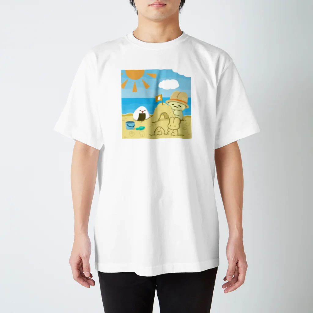 ❁みい❁の砂浜で遊ぶうさぎ Regular Fit T-Shirt
