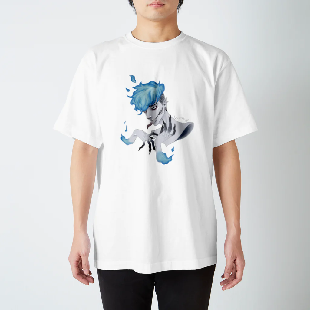 evils  イラスト、キャラクターグッズ販売の蒼いきみ Regular Fit T-Shirt