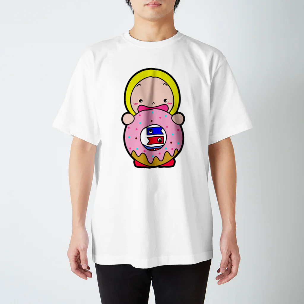 🎏ごかぼちゃん🎏のドーナツ食べてるごかぼちゃん スタンダードTシャツ