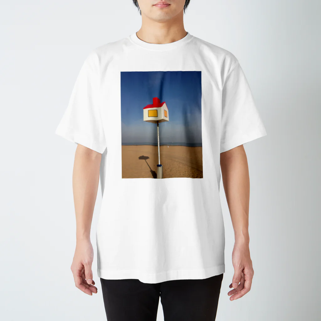 たつのおしごとのPost on the beach スタンダードTシャツ