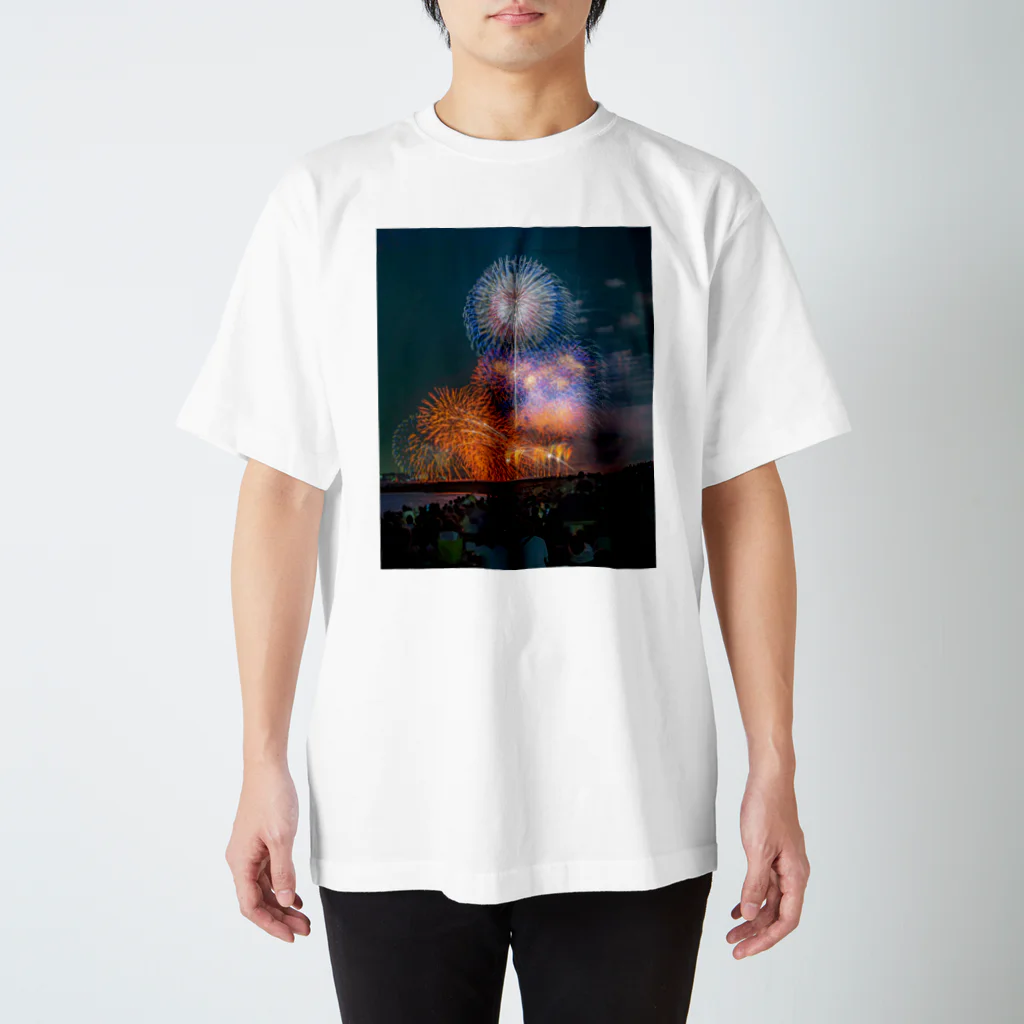 ひろきphotosの幕張ビーチ花火フェスタ入選 Regular Fit T-Shirt