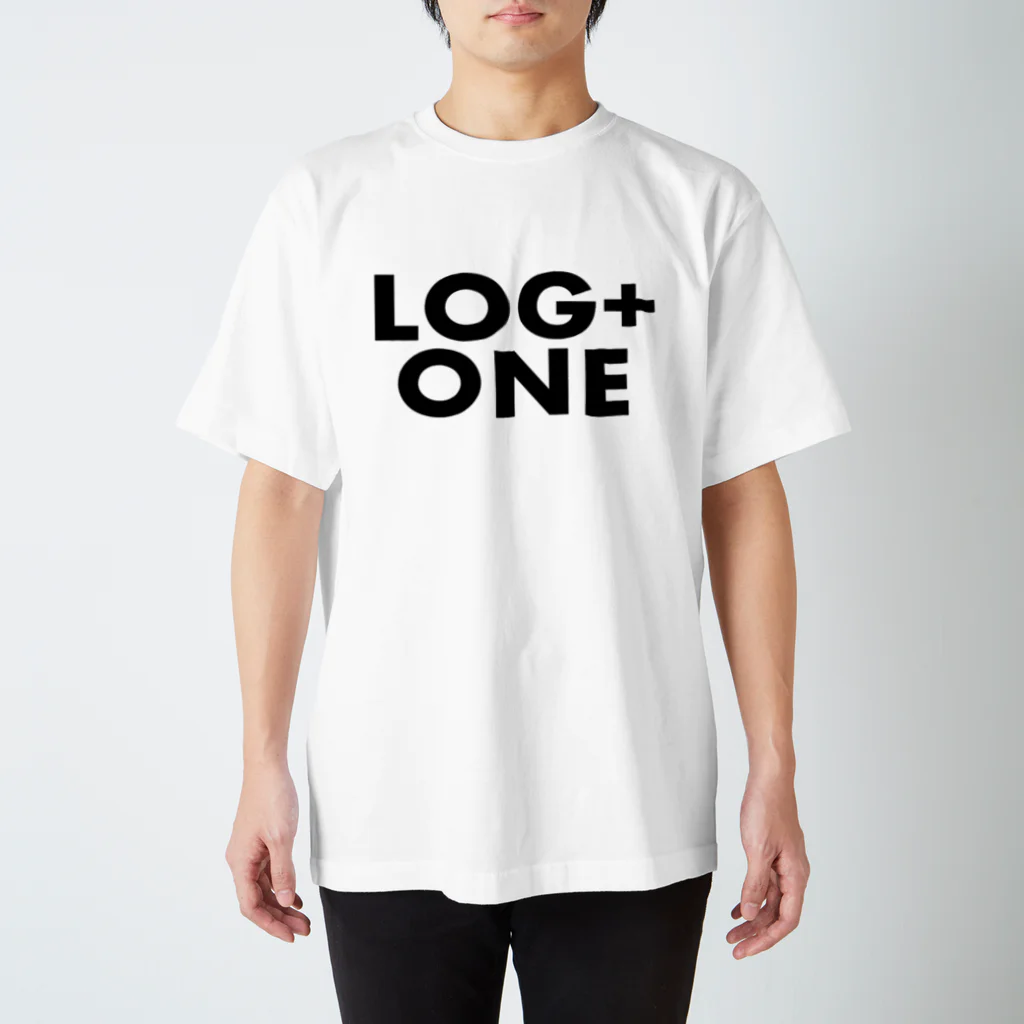 ログプラスワンのログプラスワングッズ黒文字 Regular Fit T-Shirt