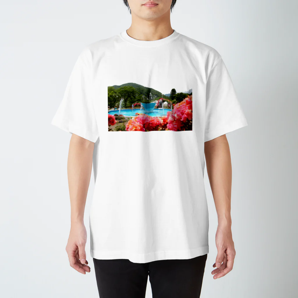 小松 晟也の楽園 Regular Fit T-Shirt