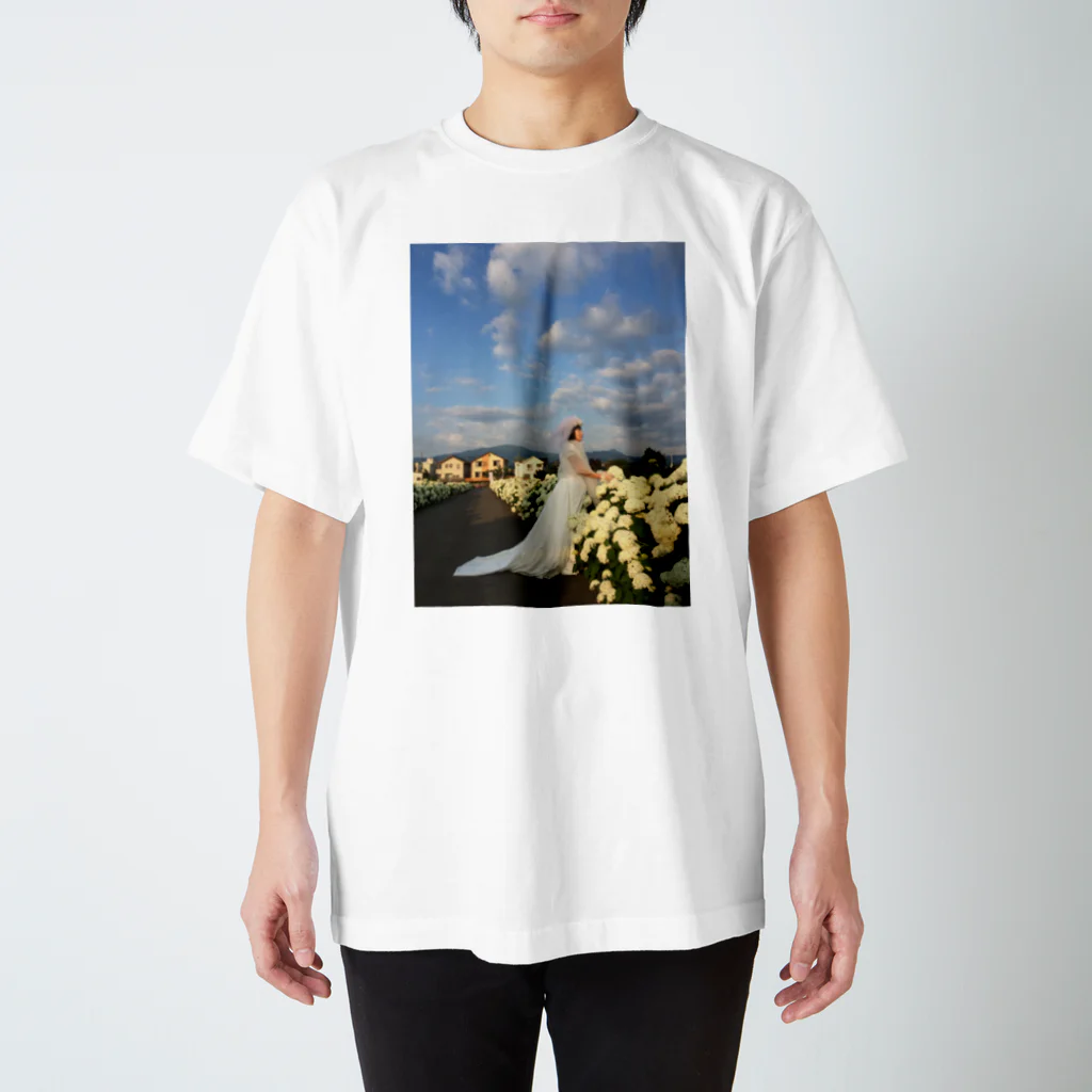 和水もみじのアナベルと花嫁 Regular Fit T-Shirt