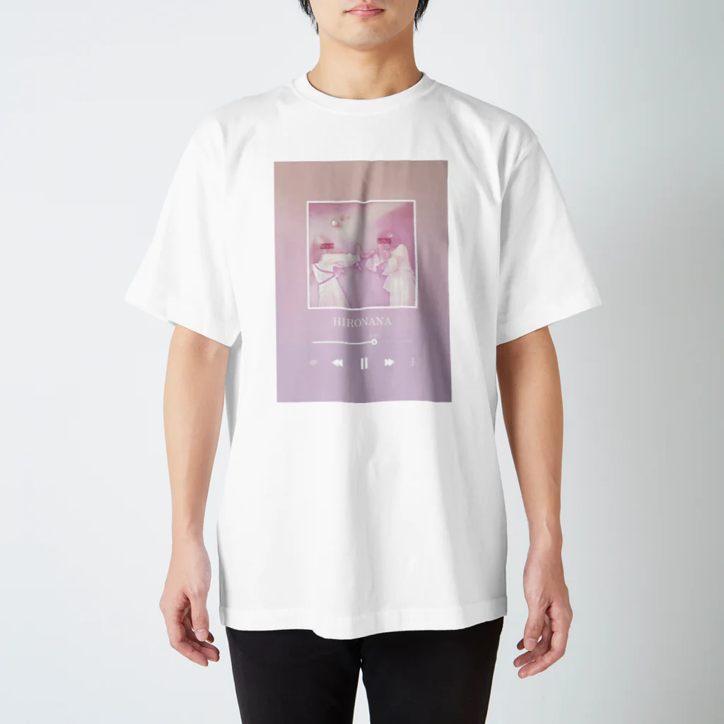 作者Q1周年オフィシャルショップの9:07 Regular Fit T-Shirt