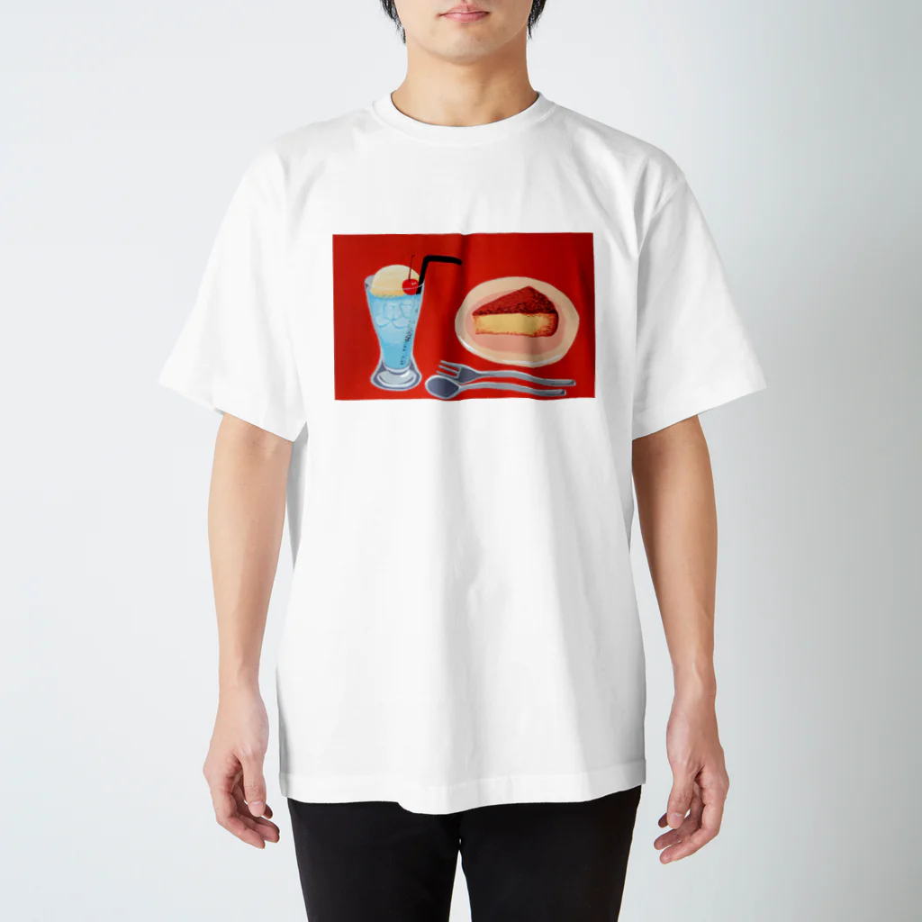 タミフルのケーキとクリームソーダ Regular Fit T-Shirt