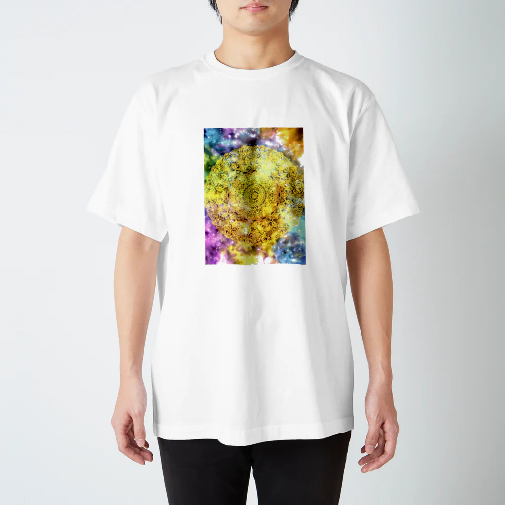 ふわり＊曼荼羅アートの【スピリットガイドと繋がる】愛と光❋高波動曼荼羅エネルギーアート  Regular Fit T-Shirt