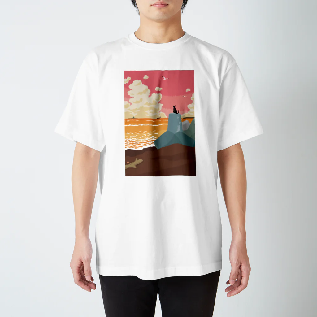 湘南デザイン室：ネギシシゲノリの湘南ランドスケープ09：夕暮のサザンビーチ Regular Fit T-Shirt