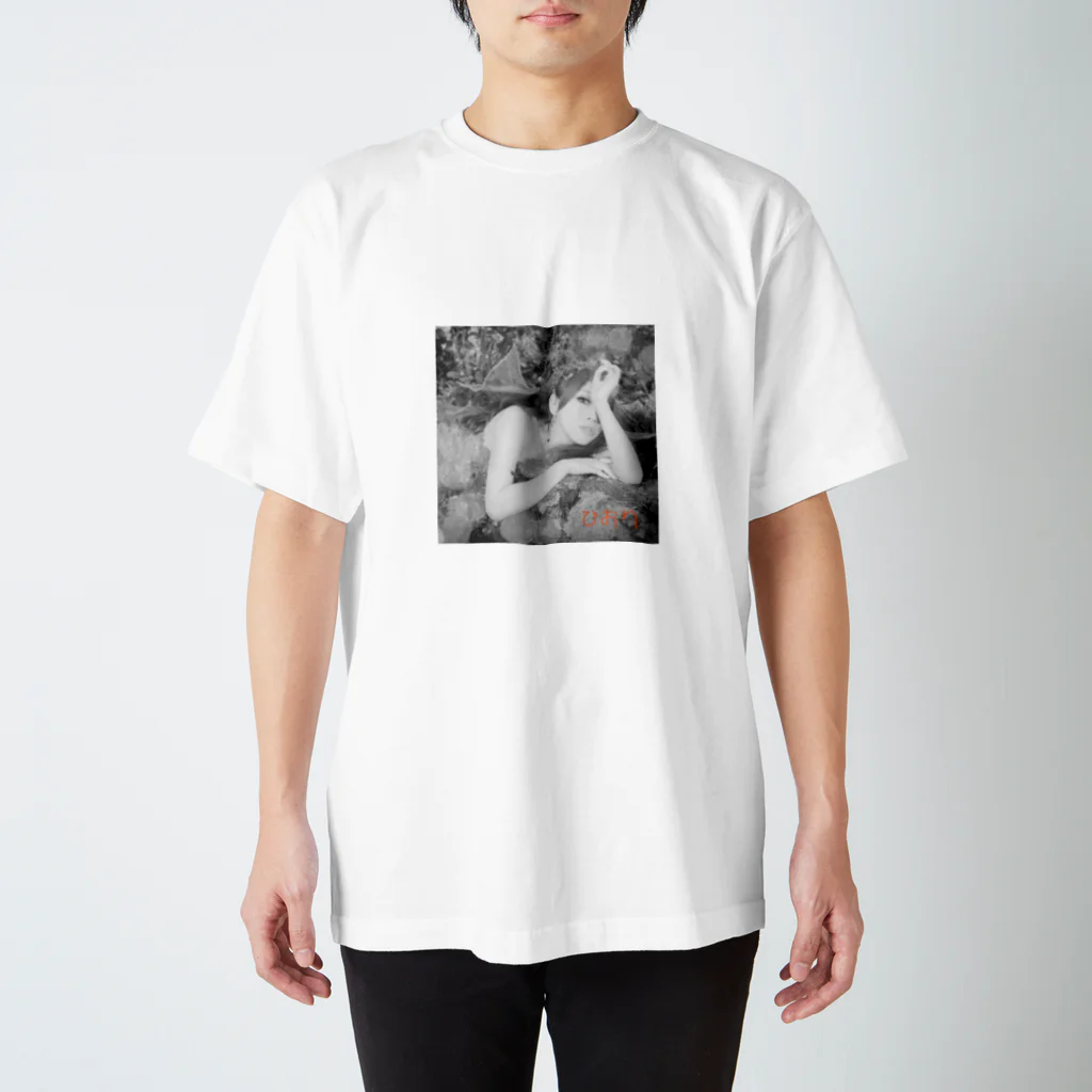 ひおりのひおり・モノクロ Regular Fit T-Shirt