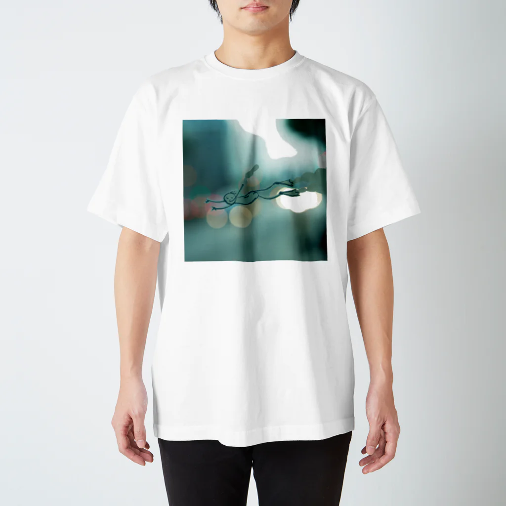 CHIBI Art & Photo STUDIOの街を泳ぐ スタンダードTシャツ