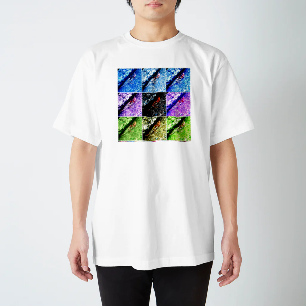 MUGURa-屋の人魚のミイラ スタンダードTシャツ