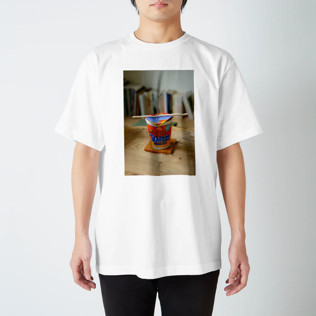 ククラスのヌードル Regular Fit T-Shirt