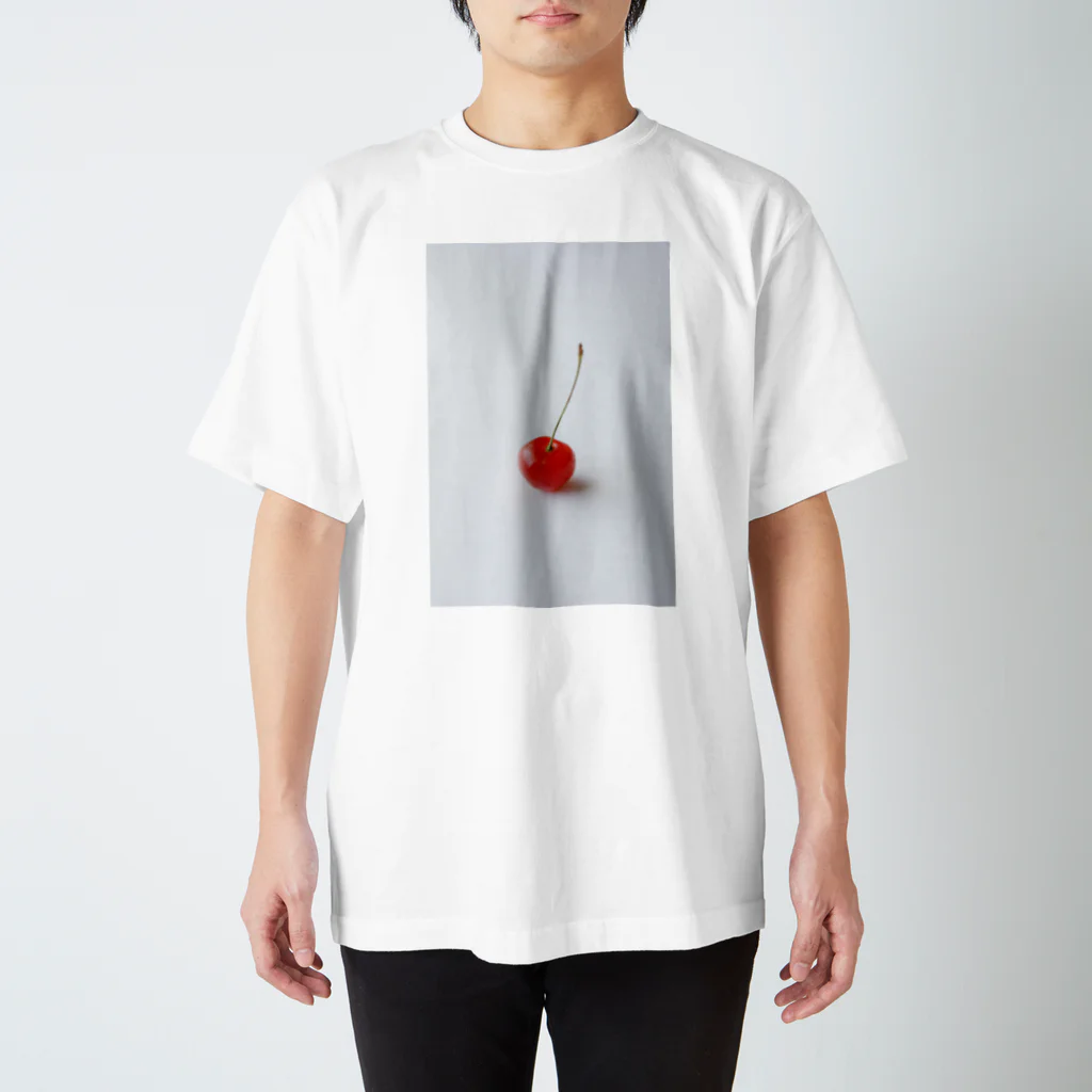 ふとんのさくらんぼ Regular Fit T-Shirt