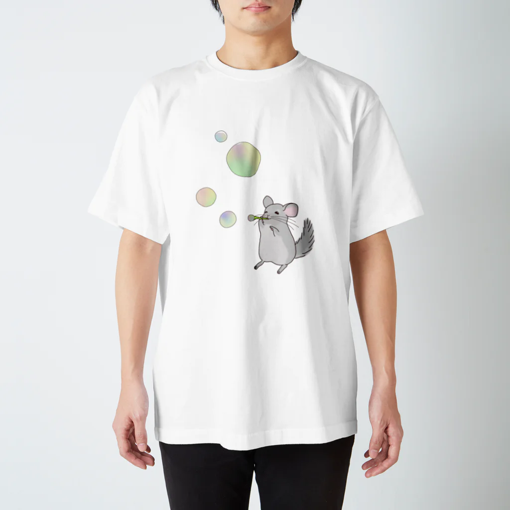 ぴーちゃん(*´꒳`*)のシャボン玉で遊ぶチンチラ スタンダードTシャツ