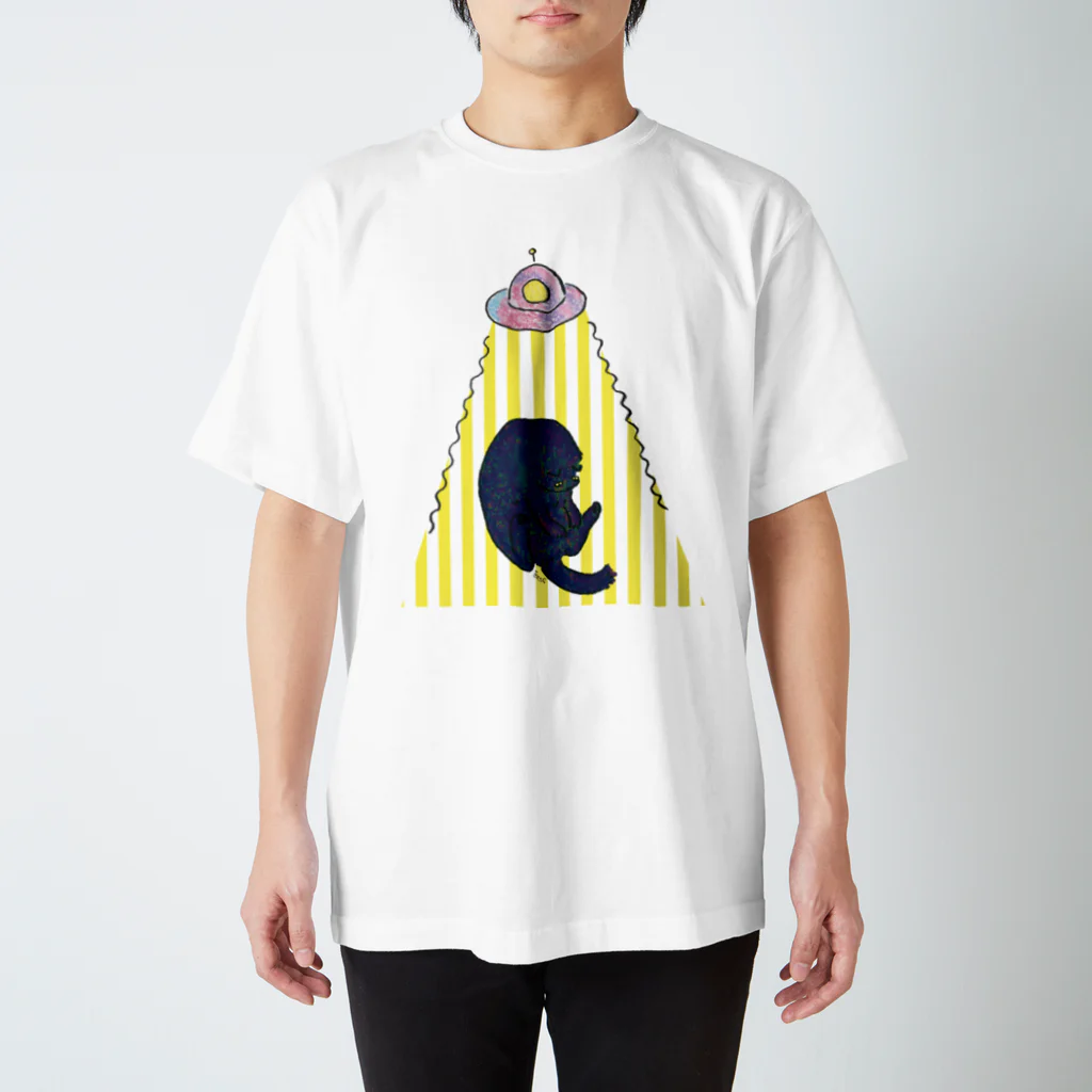 tomo-suのアブダクション黒猫 Regular Fit T-Shirt