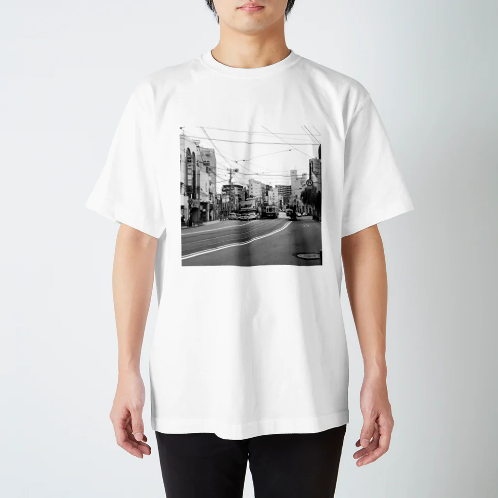 roadster_bassのCITYプリントTシャツ Regular Fit T-Shirt